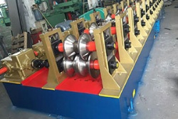 Guardrail Roll Forming Machine